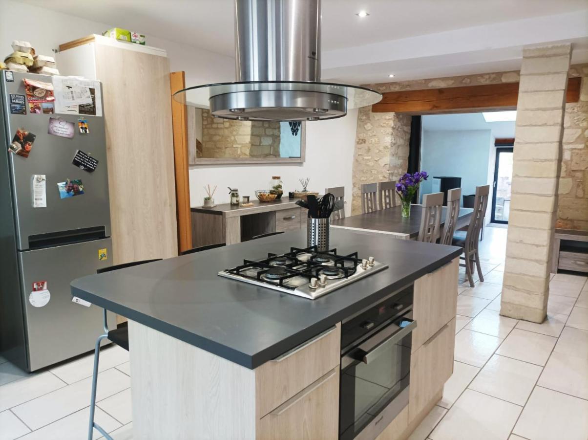 Agreable Maison De Ville Tout Confort Loudun Εξωτερικό φωτογραφία